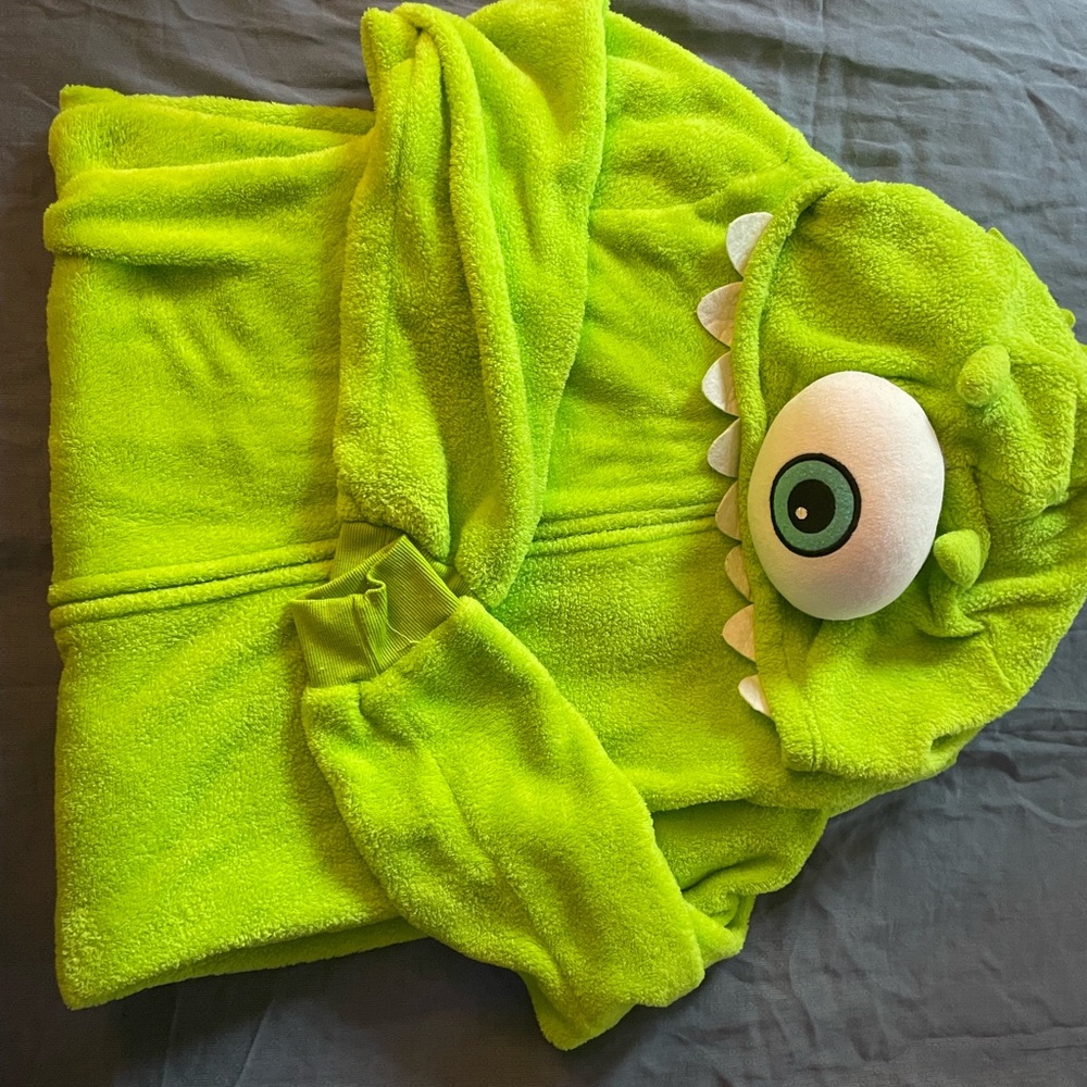 monsters inc costumes. sully boo and mike - Picture 4 of 6